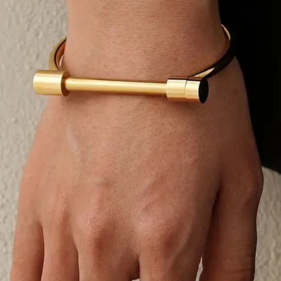 Jewelry - Screw Bracelet
